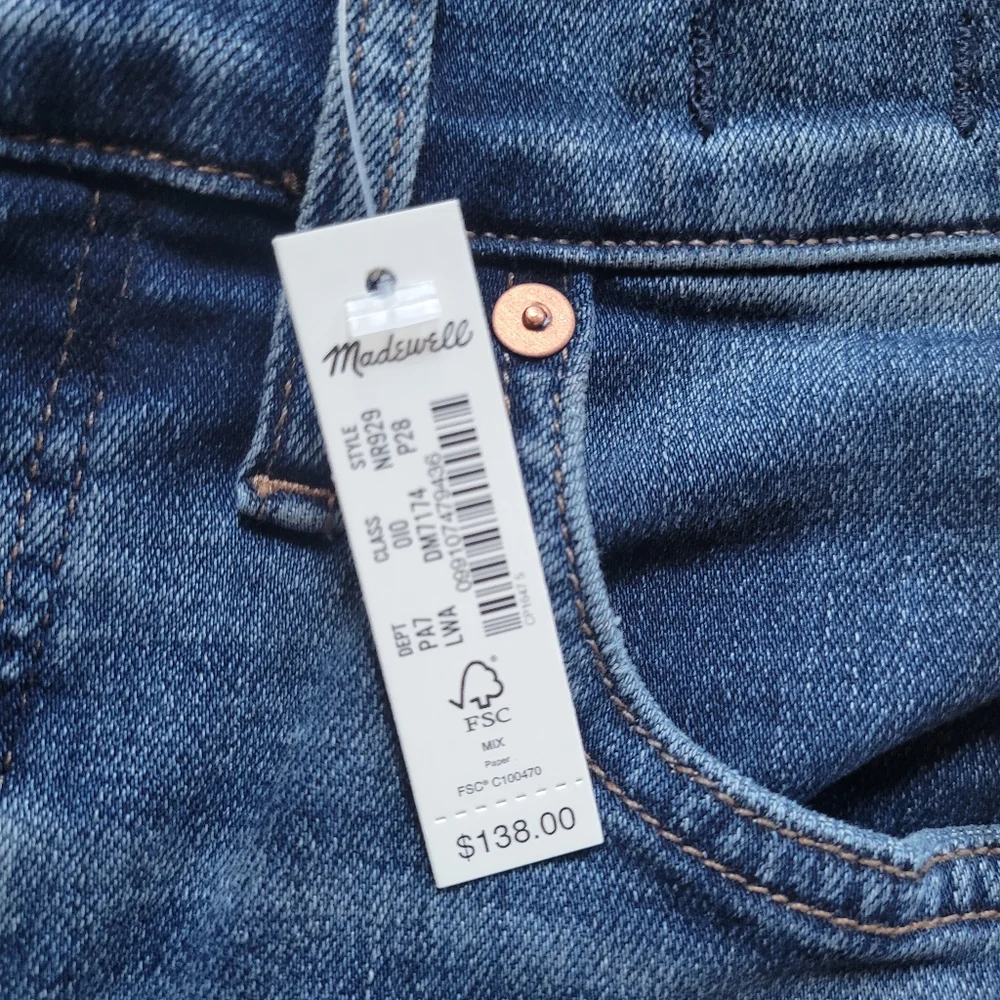 Madewell Mid-rise Kick Out - Picture 4 of 4